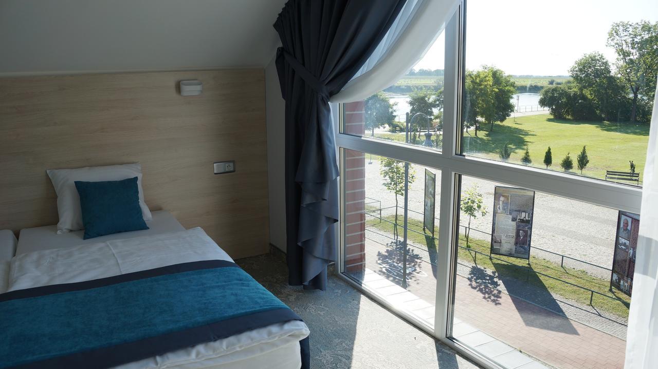 Hotel Vela Tczew Exteriör bild