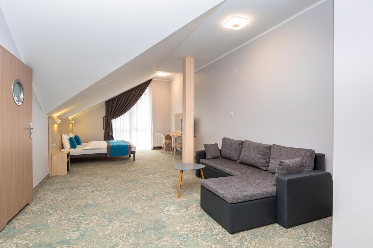 Hotel Vela Tczew Exteriör bild